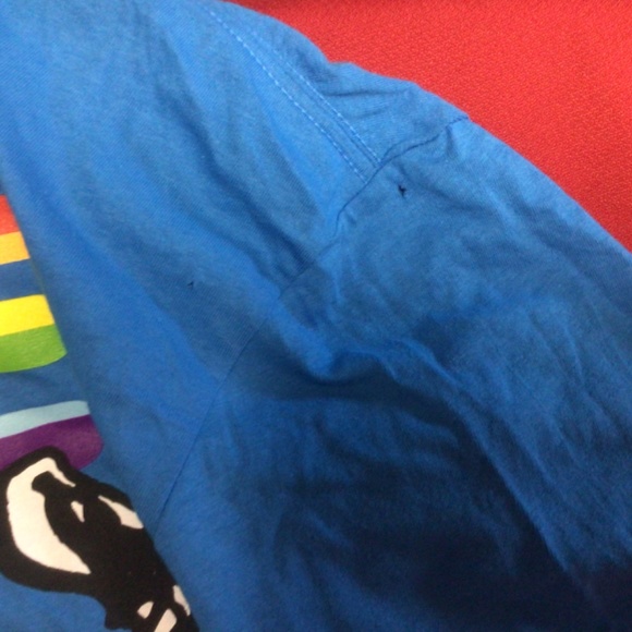 Snoopy tshirt - Picture 2 of 2